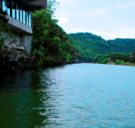 Boatfrontview 0